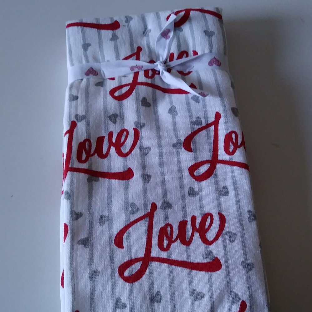 Love Words Print Kitchen Towel 2 Pack